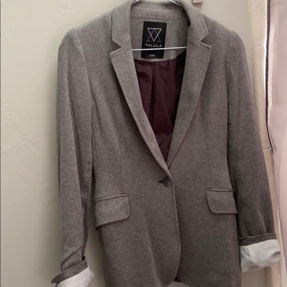 Aritzia TALULA Soft Gray Blazer
